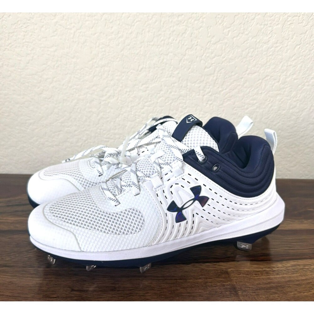 Under Armour Glyde Softball Cleat metal Women's White size 6.5 New without Box